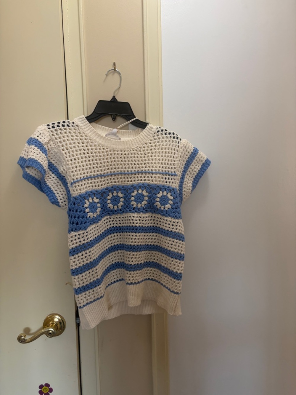 eesome Cream and Blue Crochet Short Sleeve Sweater Top
